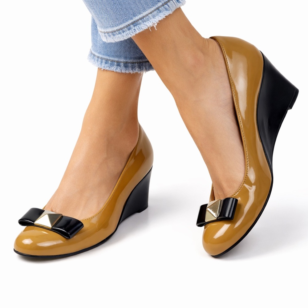 Kate Spade Vintage Tan Roxana Patent Leather Heels Women’s Size 6.5